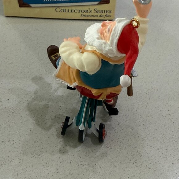 HALLMARK Keepsake Toymaker Santa Collector's Series 2002 - Picture 6 of 9